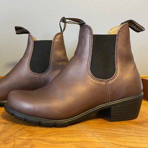 Blundstone Size US 9 Women's Heeled Chelsea Boot in Bronze (Style 1963)